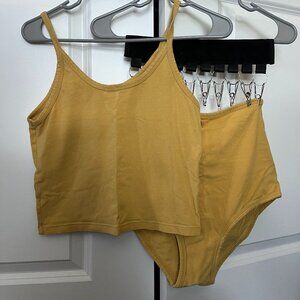 ARQ Tank/Underwear Set